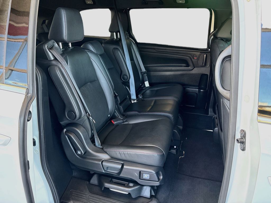 Thumbnail: 2023 Honda Odyssey - 22