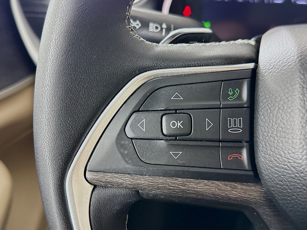 Thumbnail: 2025 Jeep Grand Cherokee L - 11