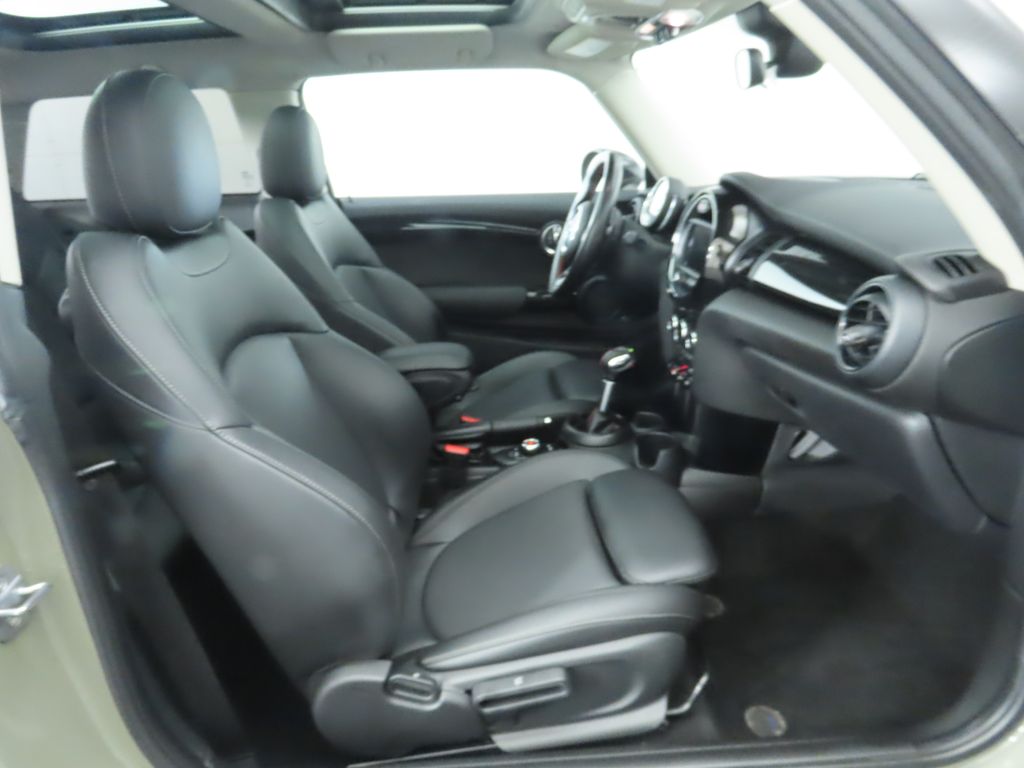 Thumbnail: 2019 MINI Cooper - 20