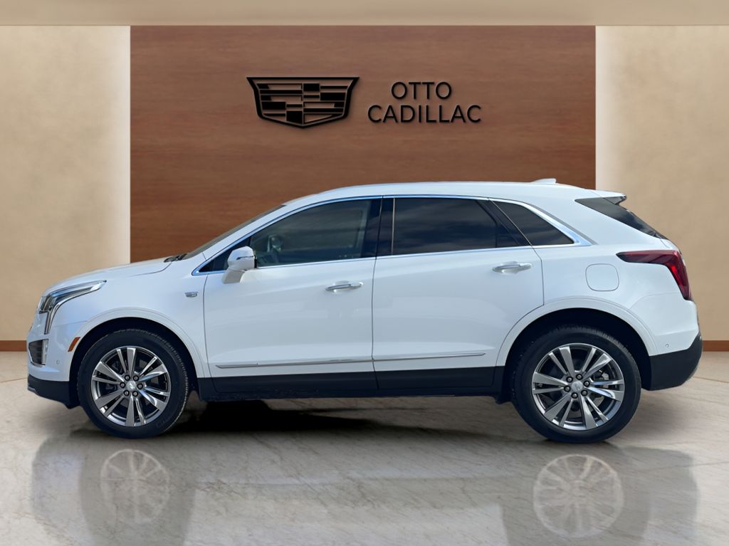 used 2024 Cadillac XT5 car, priced at $37,950