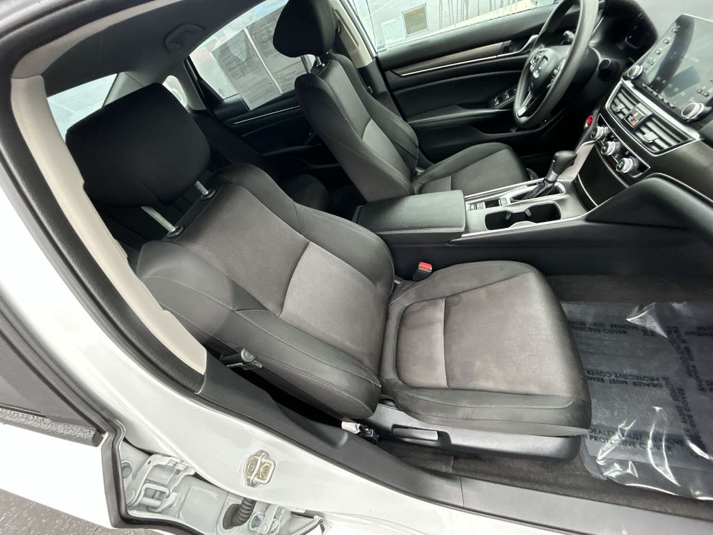 Thumbnail: 2019 Honda Accord - 23