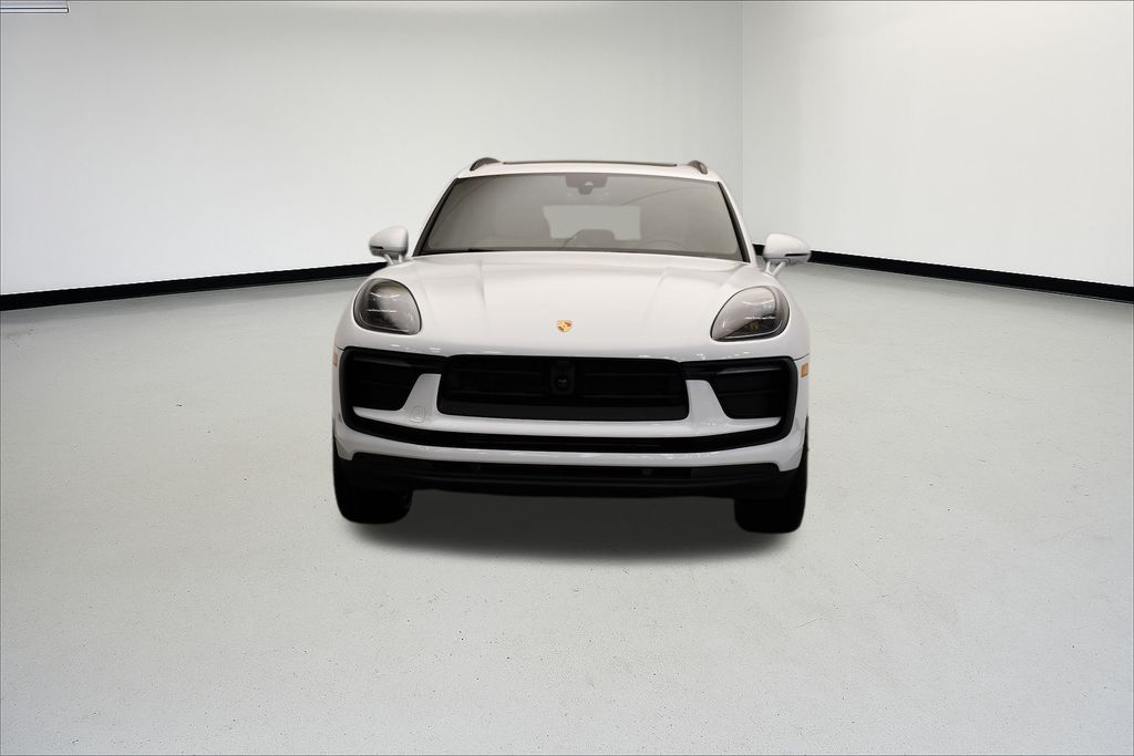 Thumbnail: 2025 Porsche Macan - 8