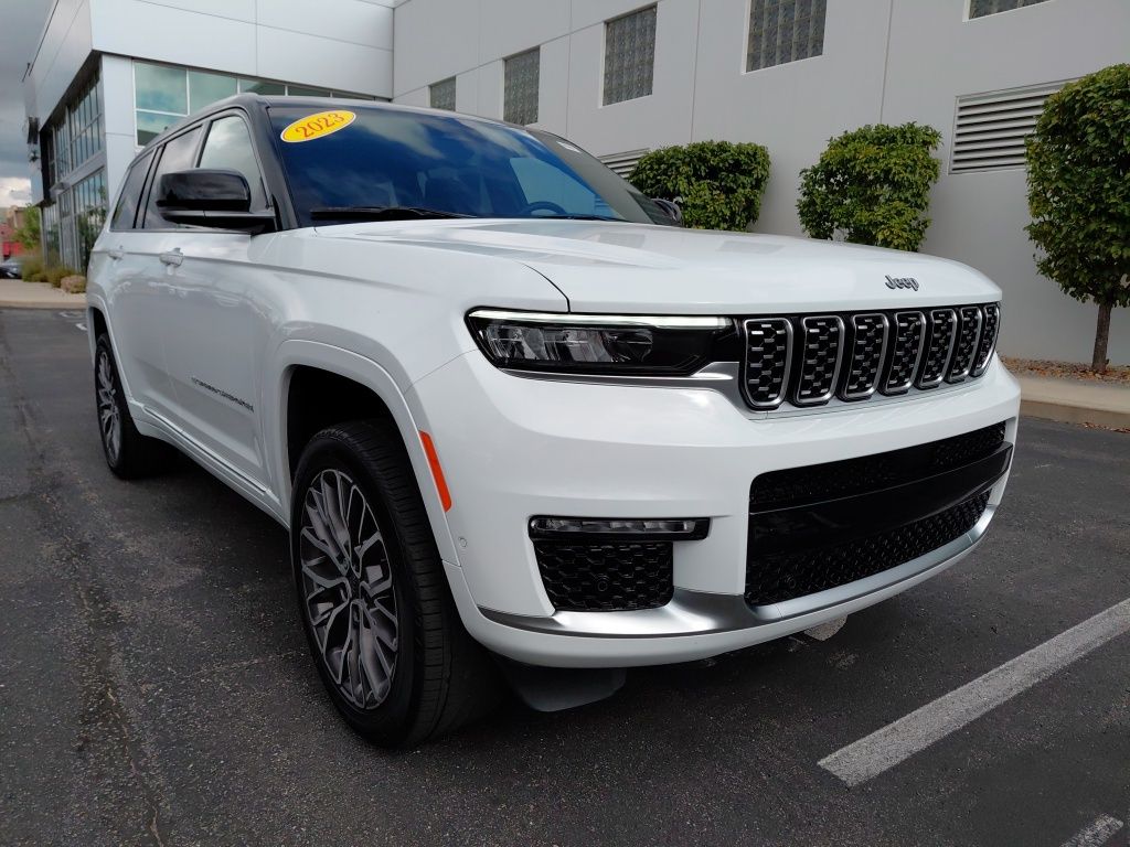 Thumbnail: 2023 Jeep Grand Cherokee L - 4