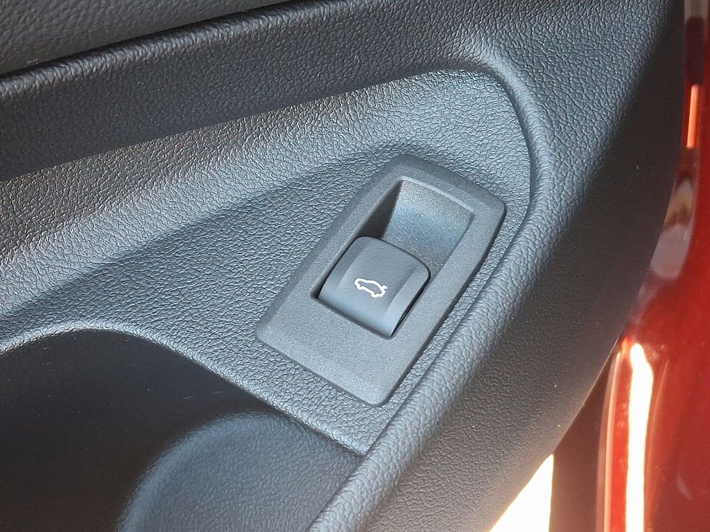 Thumbnail: 2026 BMW 4 Series - 26