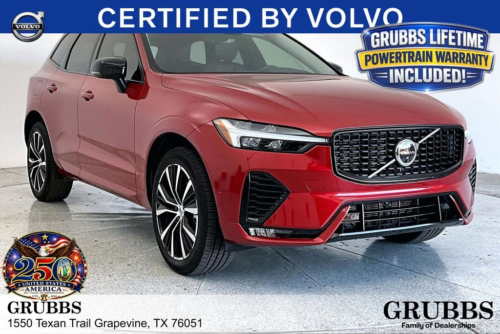 2024 Volvo XC60 B5 Ultimate Dark Theme AWD
