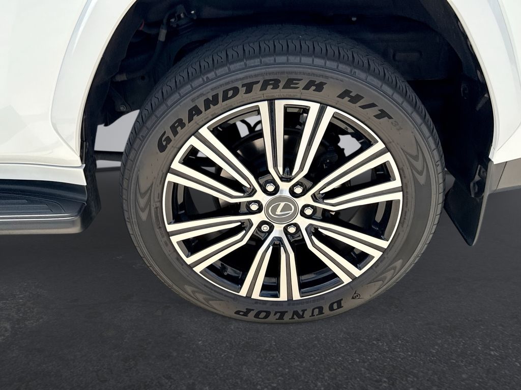 Thumbnail: 2025 Lexus LX - 31