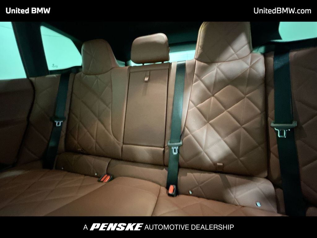 Thumbnail: 2026 BMW X6 - 21