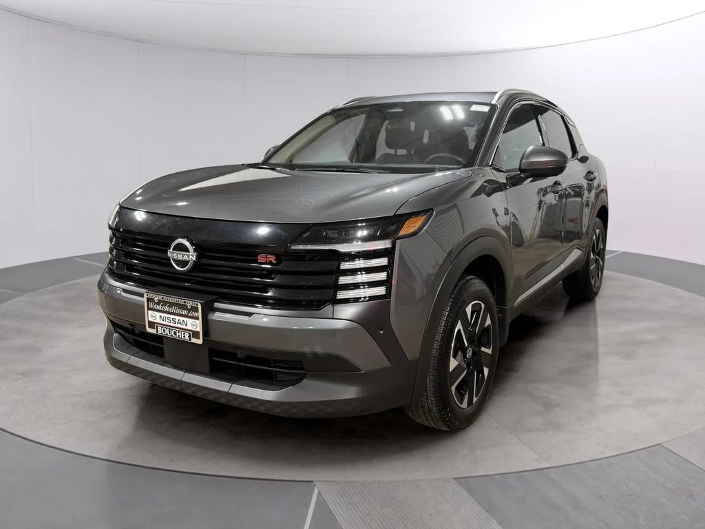 Certified Used 2025 Gun Metallic Nissan SR image 7