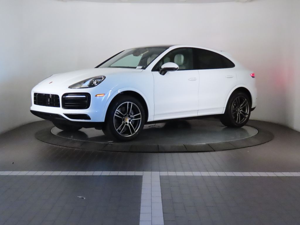 2023 Porsche Cayenne Platinum Edition's photo