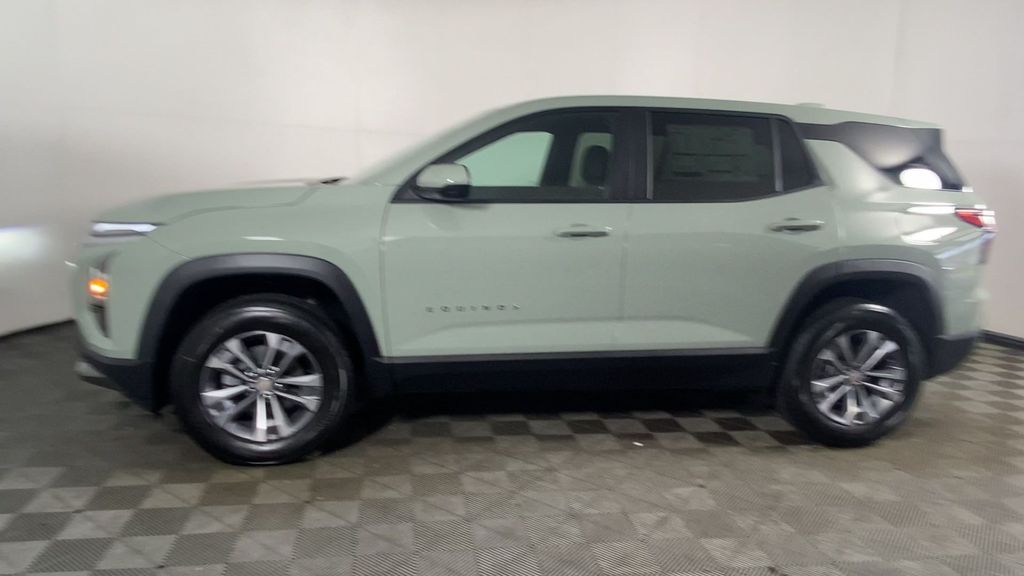 2026 Chevrolet Equinox LT photo