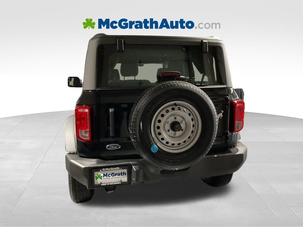 New 2025 Black Ford Base image 4