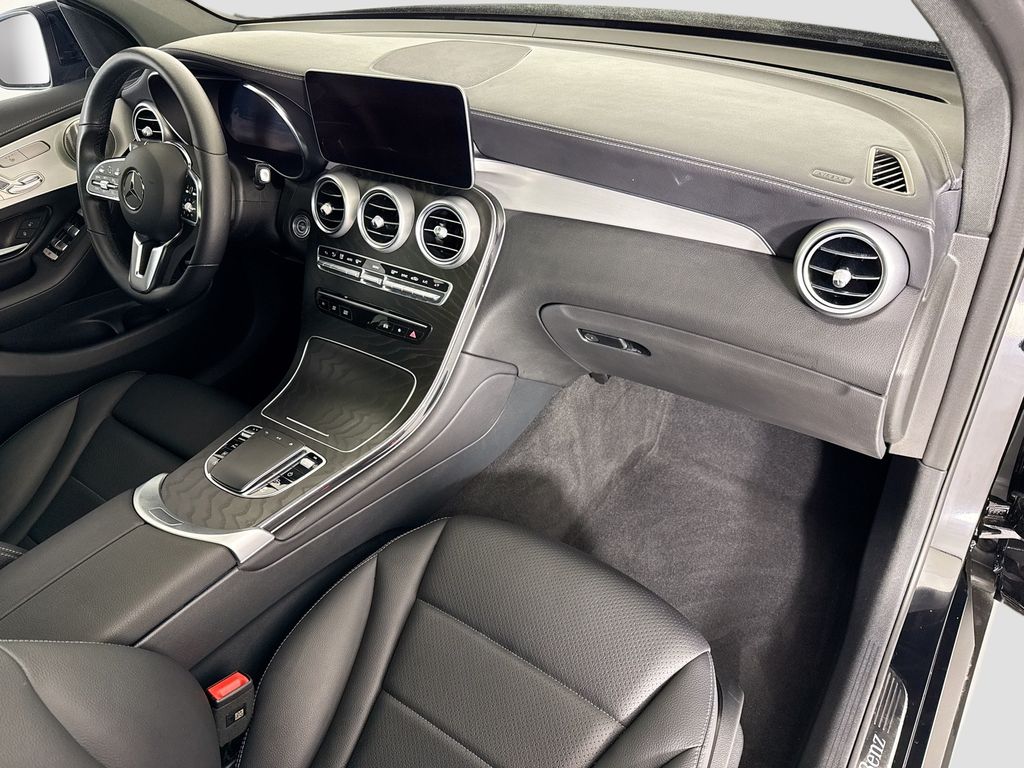 Thumbnail: 2023 Mercedes-Benz GLC - 17