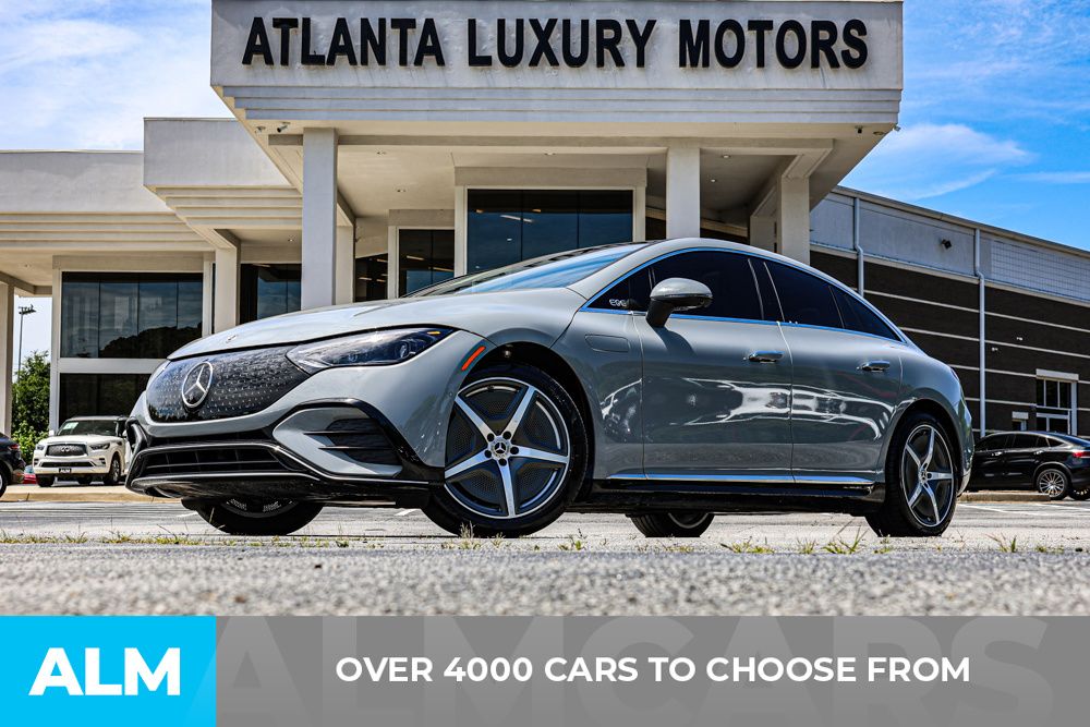 2024 Mercedes Benz 500 4MATIC photo 2