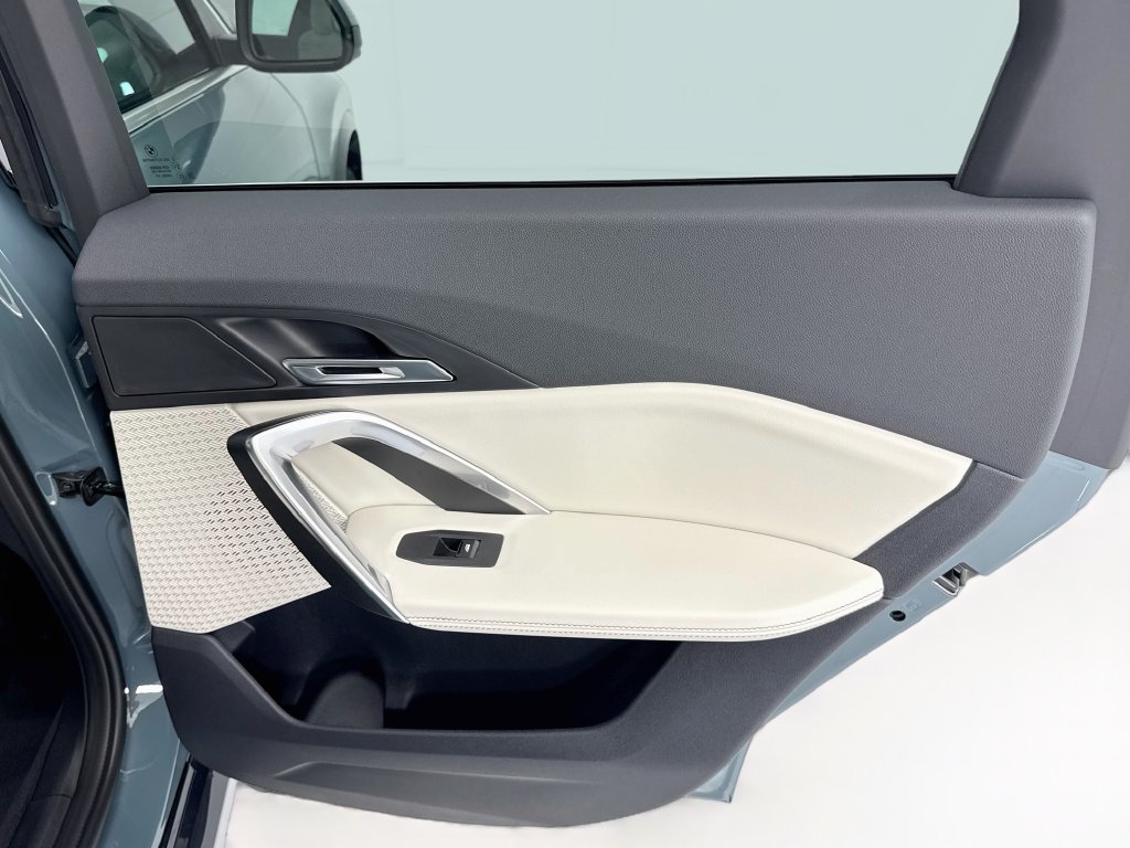 Thumbnail: 2027 BMW X1 - 26