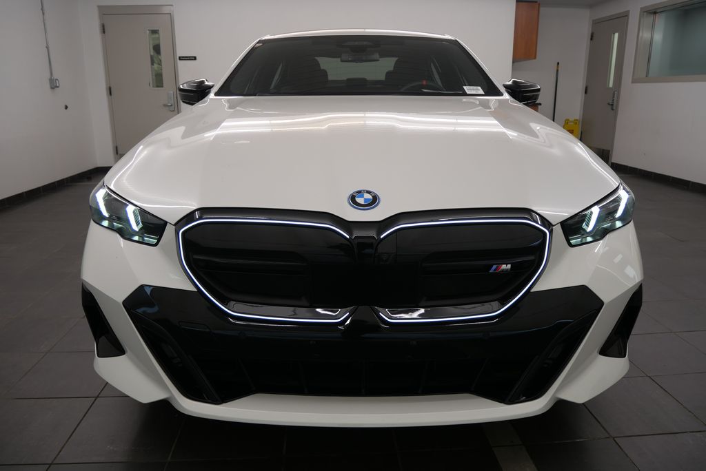 2024 BMW i5 M60 9