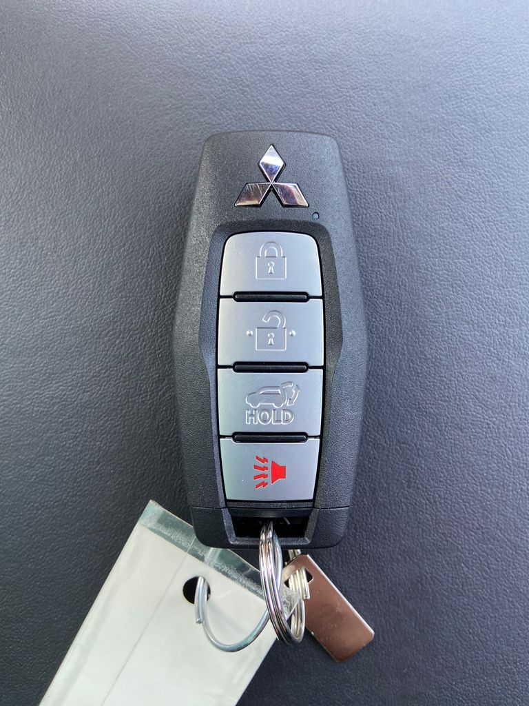 2026 Mitsubishi Outlander ES Red at Auto Express Mitsubishi