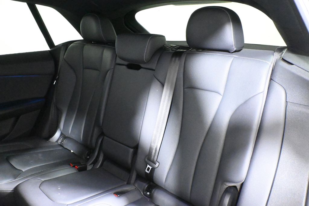 Thumbnail: 2021 Audi Q8 - 4