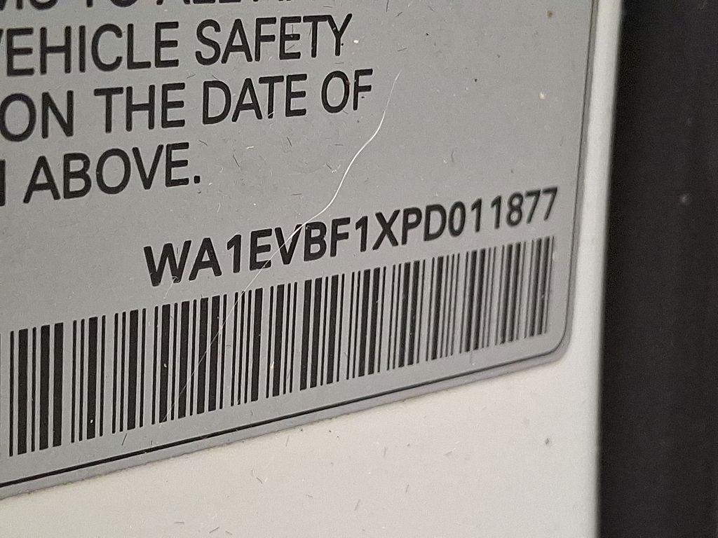 Thumbnail: 2023 Audi Q8 - 27