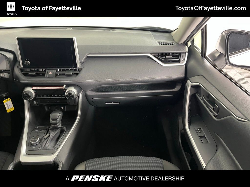 Thumbnail: 2025 Toyota RAV4 - 18