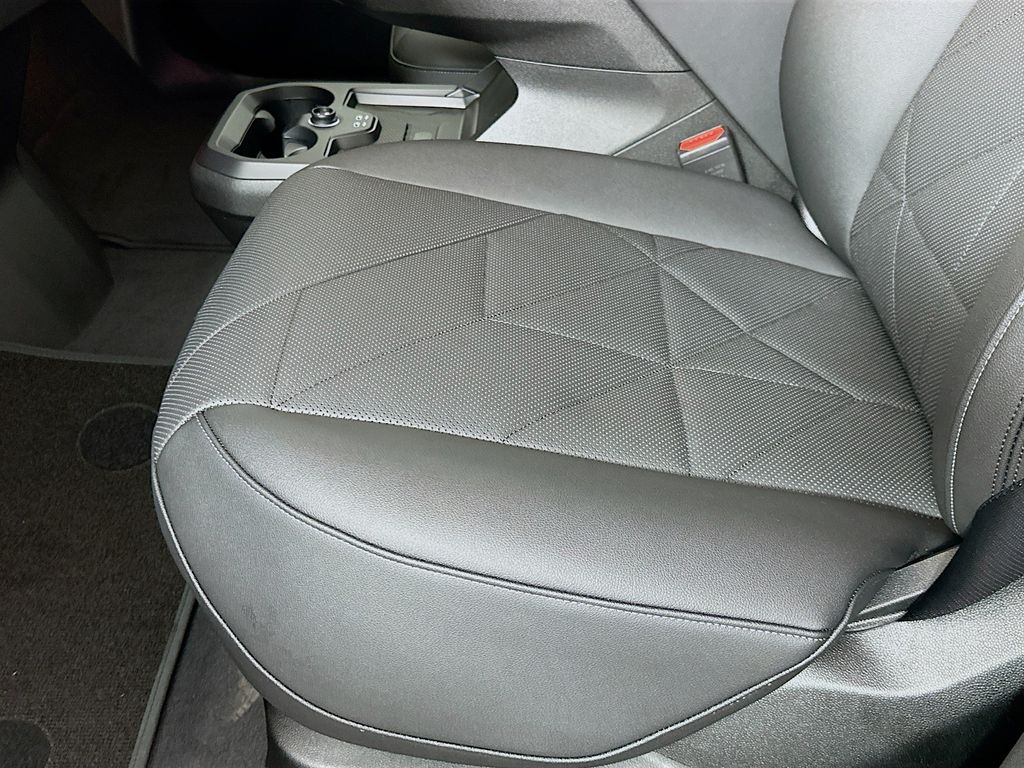 Thumbnail: 2026 BMW iX - 21