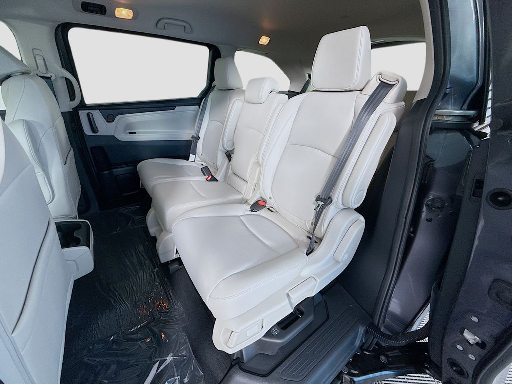 Thumbnail: 2026 Honda Odyssey - 21