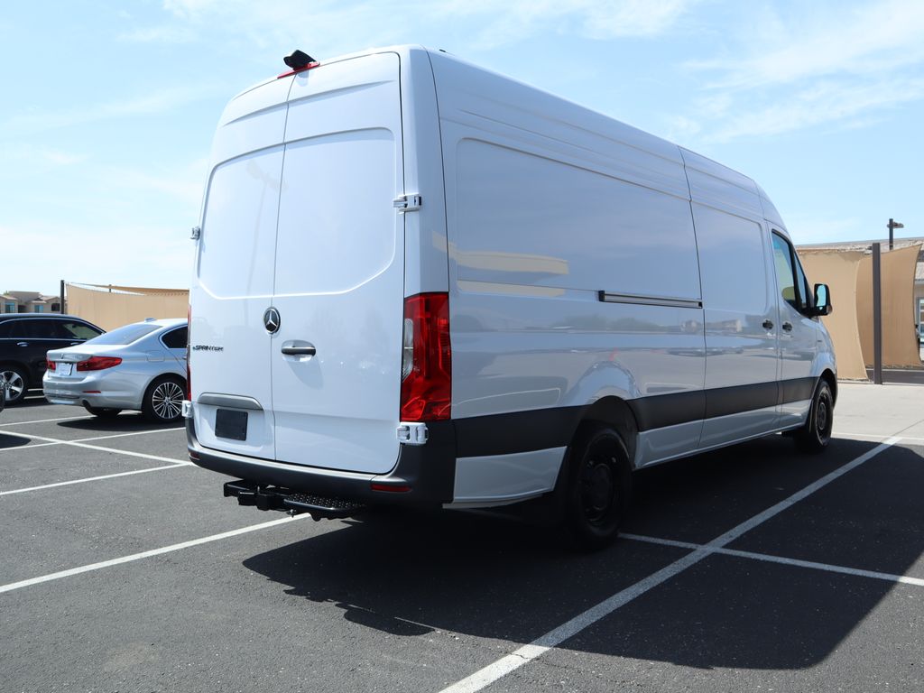 2024 Mercedes-Benz Sprinter 2500 5