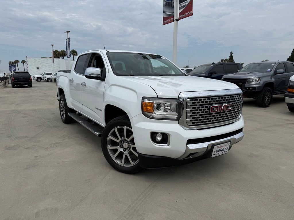 Summit White 2017 GMC Canyon Pickup Truck Four-Wheel Drive 8-Speed Automatic