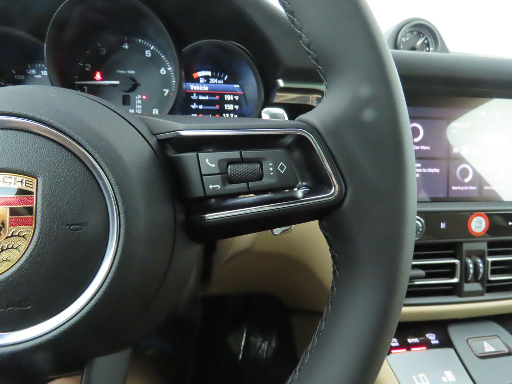 Thumbnail: 2025 Porsche Macan - 15