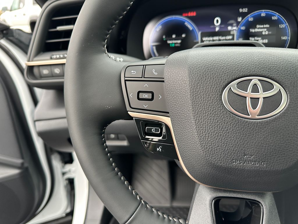 2025 Toyota Crown Signia Limited