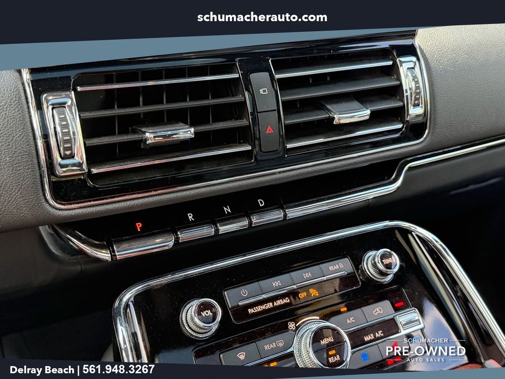 used 2022 Lincoln Navigator car, priced at $51,167
