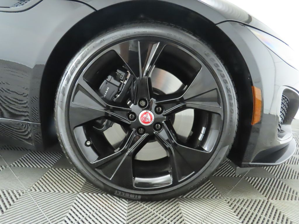 Thumbnail: 2022 Jaguar F-Type - 30