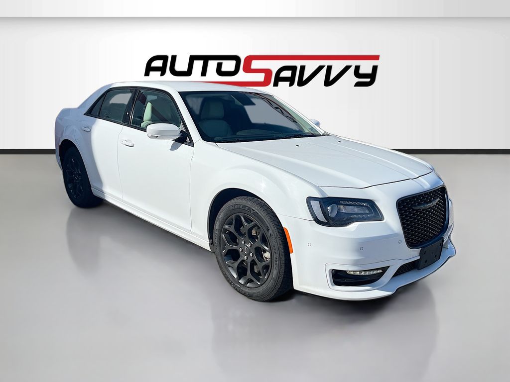 2023 Chrysler 300 Touring L