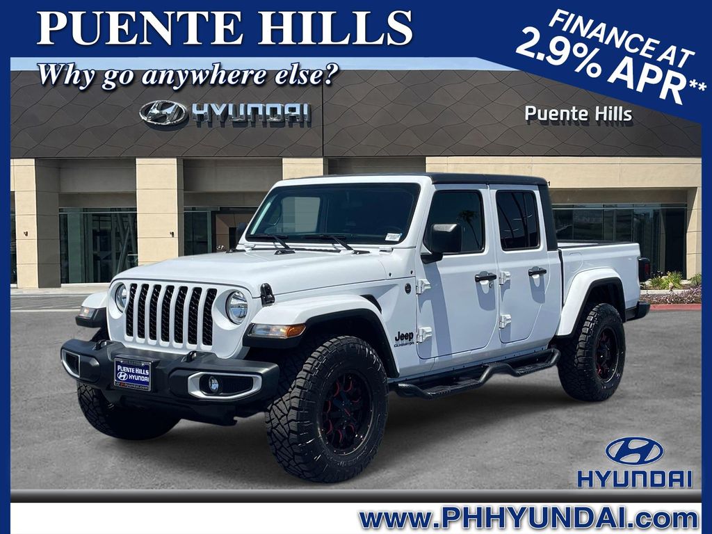 Bright White Clearcoat 2022 Jeep Gladiator Pickup Truck Four-Wheel Drive 8-Speed Automatic