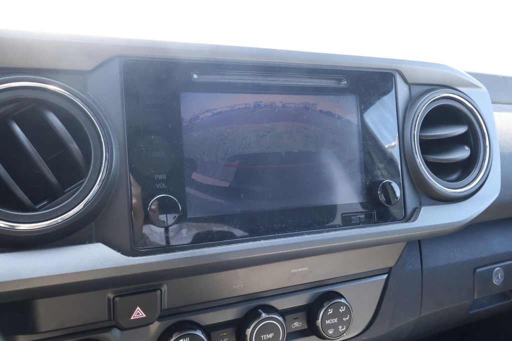 Thumbnail: 2019 Toyota Tacoma - 21