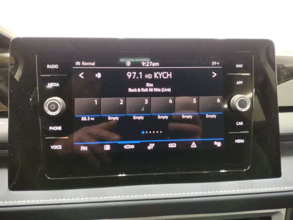 2025 Volkswagen Taos 1.5T SEL