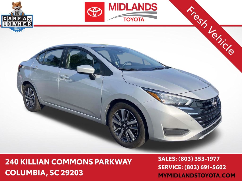Brilliant Silver Metallic 2025 Nissan Versa Sedan Front-Wheel Drive Continuously Variable Transmission