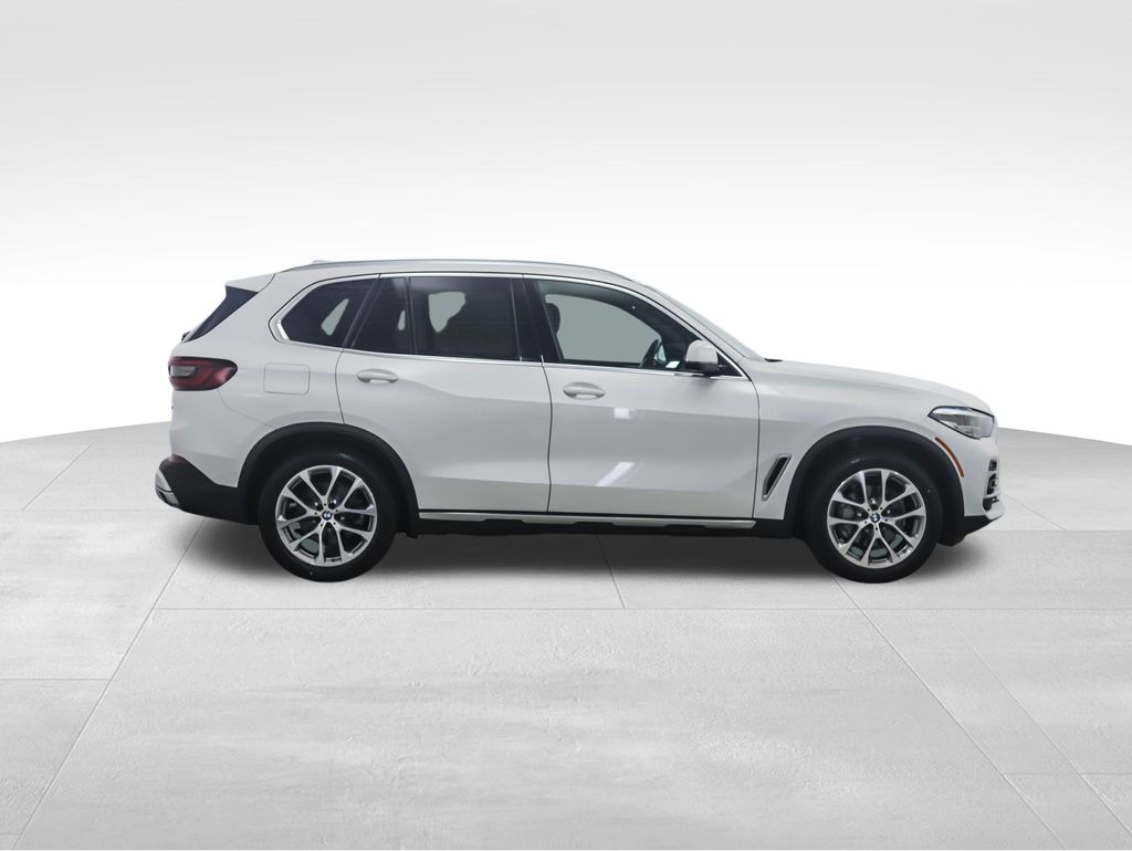 Thumbnail: 2022 BMW X5 - 7