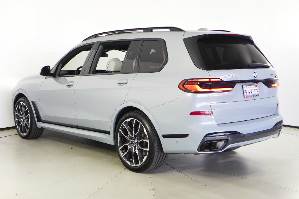 Thumbnail: 2024 BMW X7 - 9