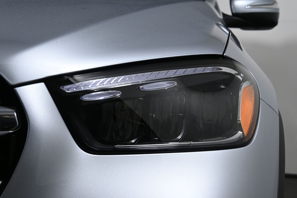 Thumbnail: 2026 Mercedes-Benz GLE - 10