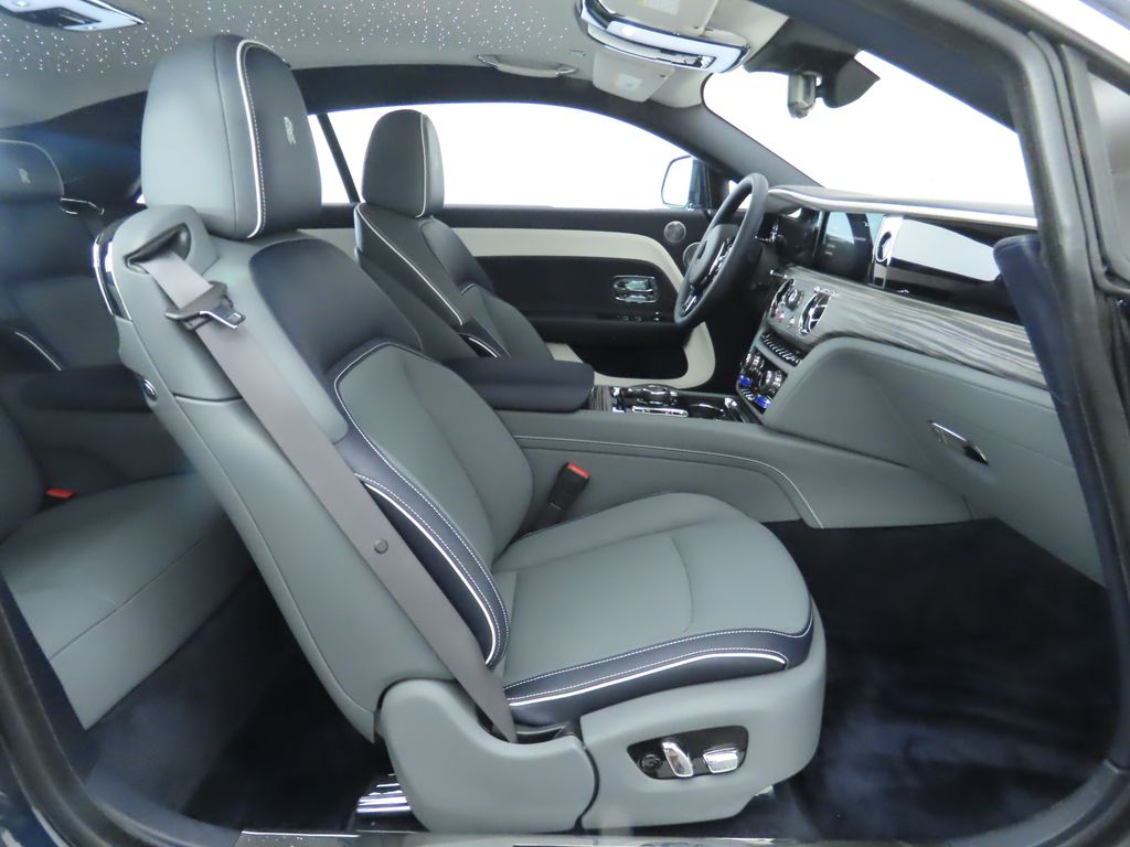 Thumbnail: 2026 Rolls-Royce Spectre - 21