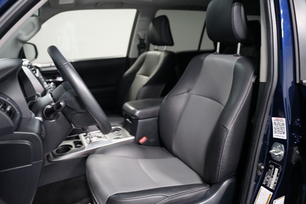 2022 Toyota 4Runner SR5 29