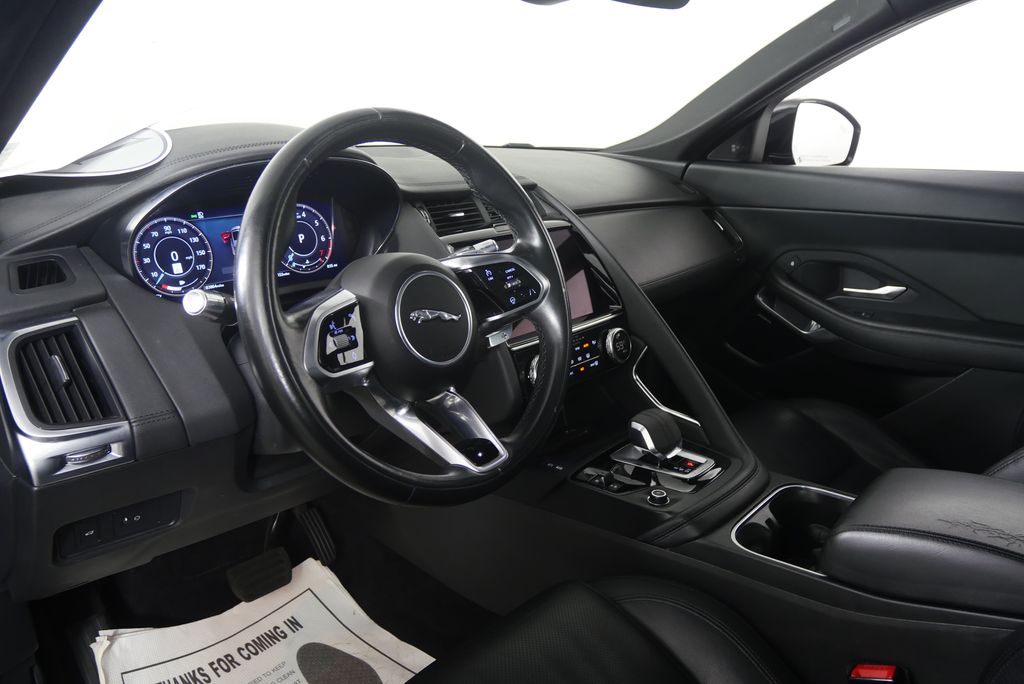 Thumbnail: 2021 Jaguar E-Pace - 10