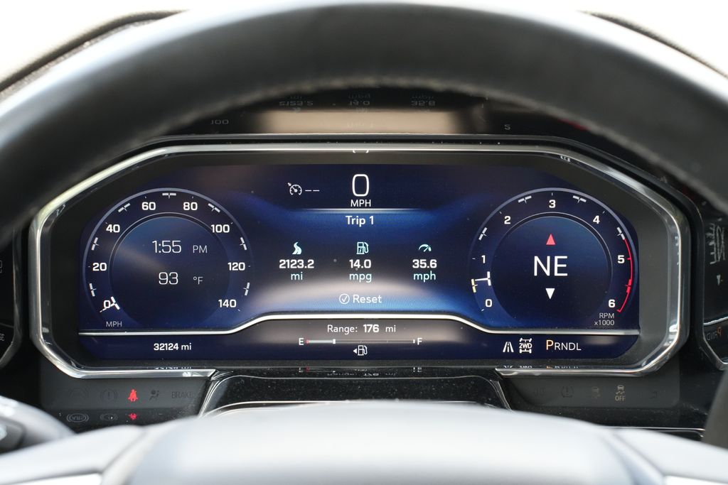 2025 Chevrolet Silverado 2500HD LT - 8