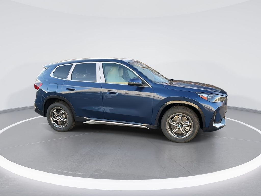 2025 BMW X1 xDrive28i 9