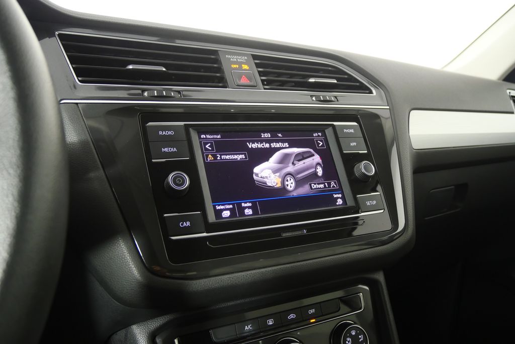 Thumbnail: 2018 Volkswagen Tiguan - 21
