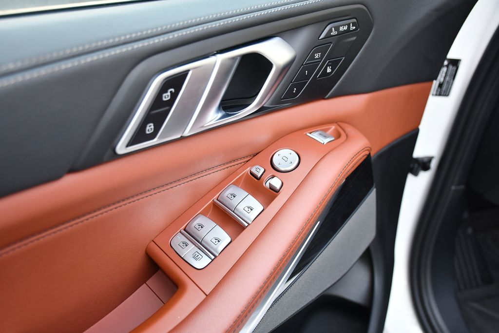 Thumbnail: 2025 BMW X7 - 5