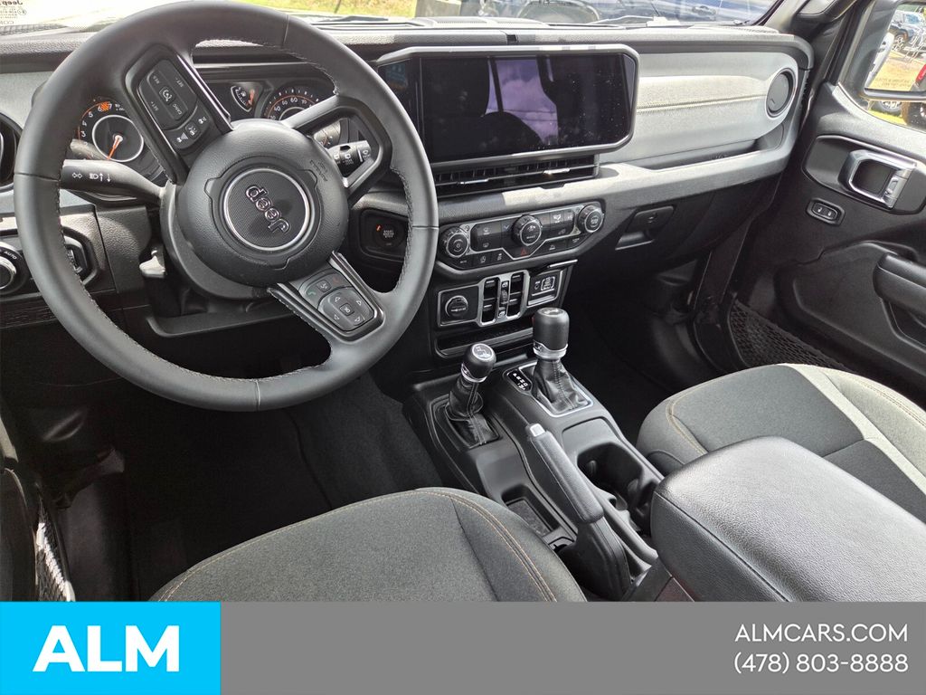 Used 2025 Gray Jeep Sport S image 7