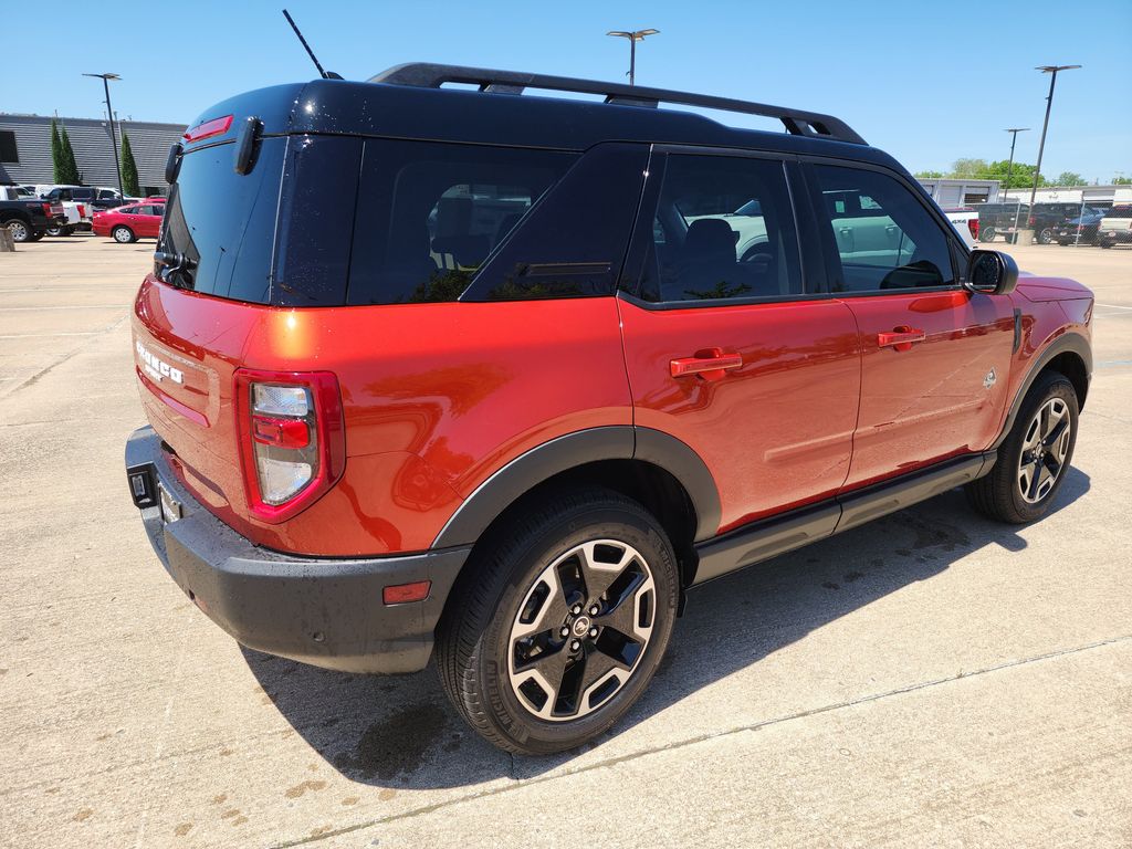 2024 Ford Bronco Sport Outer Banks photo