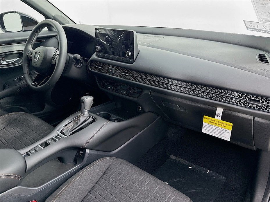 2025 Honda HR-V Sport photo