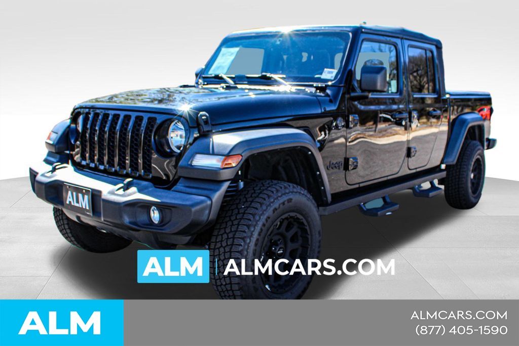 Black Clearcoat 2022 Jeep Gladiator Sport Crew Cab 4WD Pickup Truck Four-Wheel Drive 6-Speed Manual